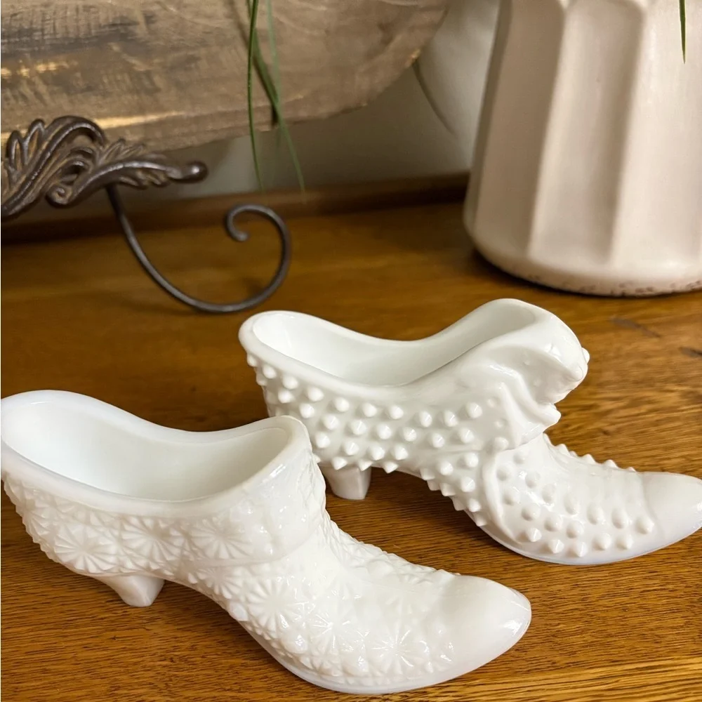Vintage Fenton Milk Glass Daisy and Hobnail Slippers/ Shoes - Picture 3 of 10